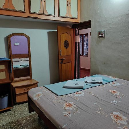 Rocky Guesthouse Хампи Экстерьер фото