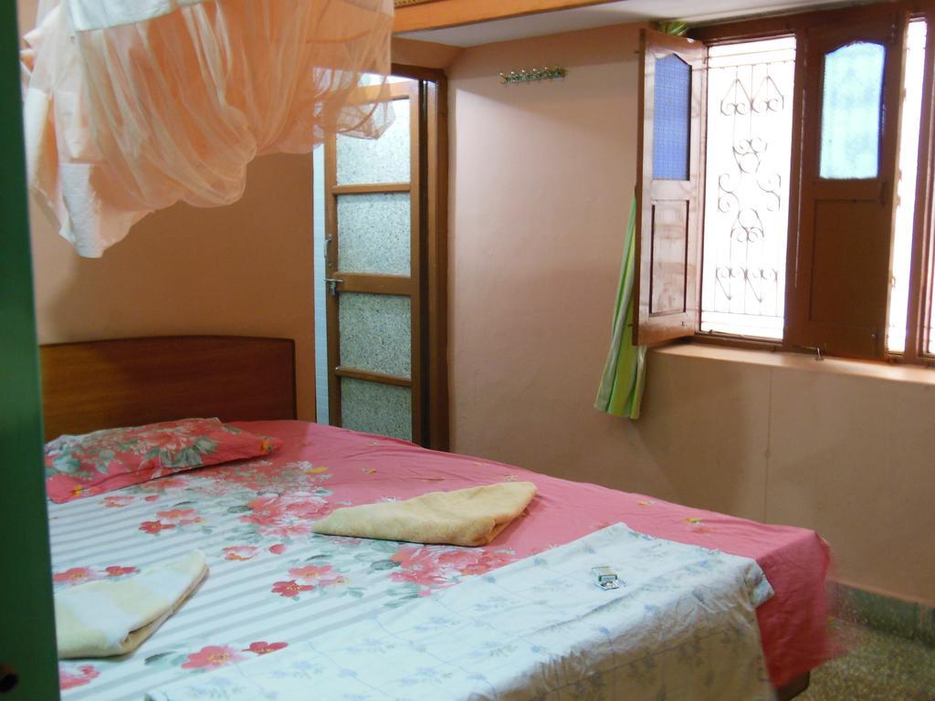Rocky Guesthouse Хампи Номер фото
