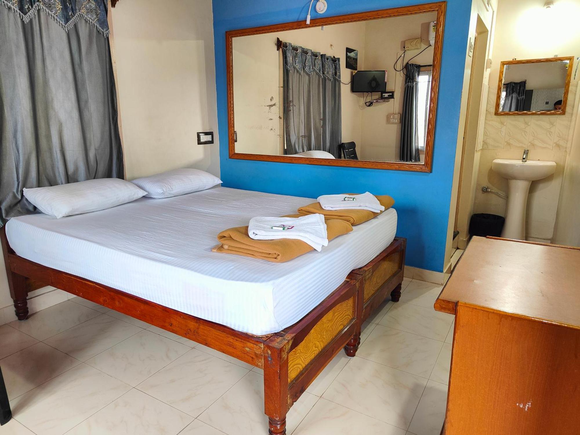 Rocky Guesthouse Хампи Экстерьер фото