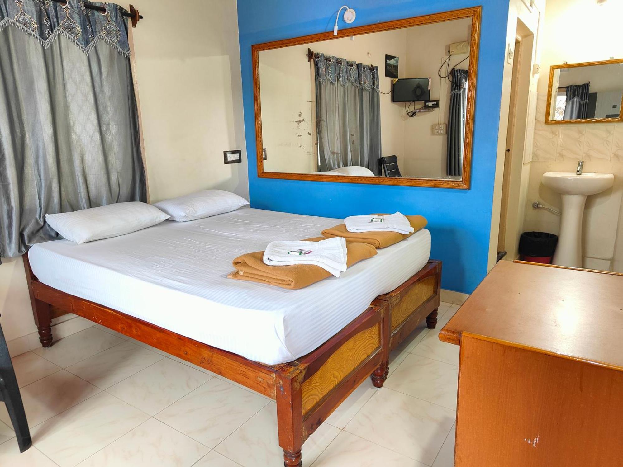 Rocky Guesthouse Хампи Экстерьер фото